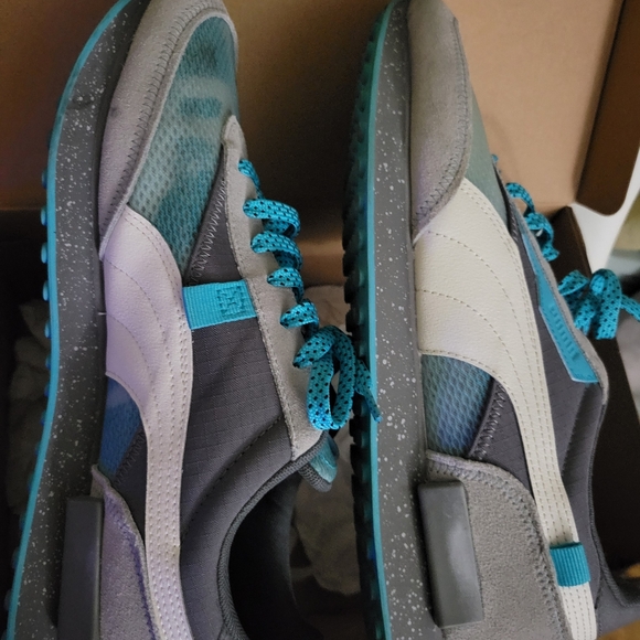 PUMA..sz 13 mens..turquoise/grey - Picture 6 of 10
